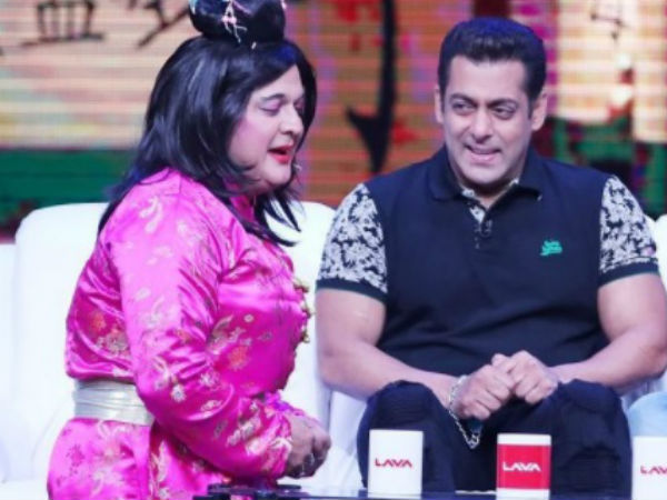 Bharti Singh Makes a Grand Entry on 'The Kapil Sharma Show' Bharti Singh Makes a Grand Entry on 'The Kapil Sharma Show'