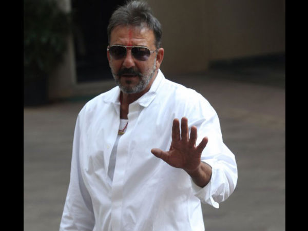 Sanjay Dutt not given any special treatment, says Maharashtra government Sanjay Dutt not given any special treatment, says Maharashtra government
