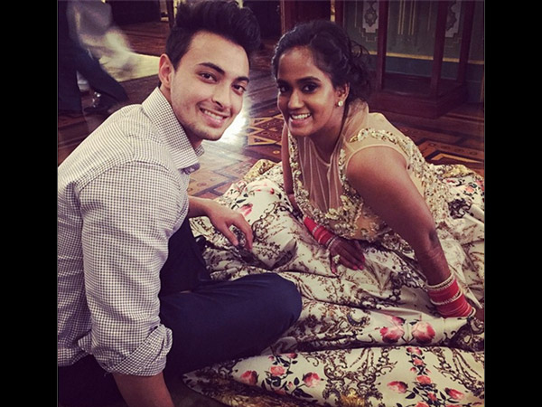 It's official! Salman Khan to launch brother-in-law Aayush Sharma; gives him advice It's official! Salman Khan to launch brother-in-law Aayush Sharma; gives him advice