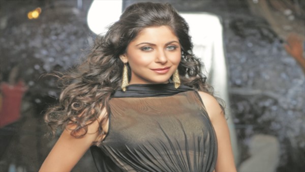 Singer Kanika Kapoor Tests Positive For Coronavirus After Flying Back From UK