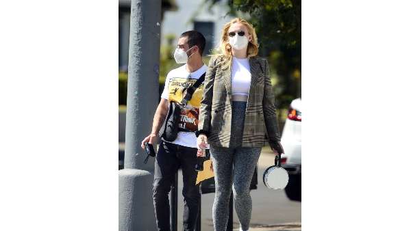 Sophie Turner 'can't wait' to be a mom