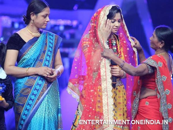 Vinod Thakur's Mother With Raksha!