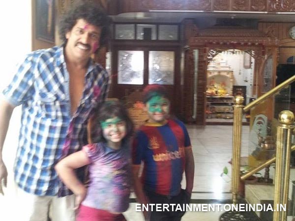 Upendra Playing Holi With His Kids