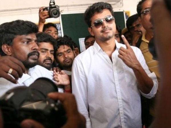 Vijay  Cast His Vote In Adyar