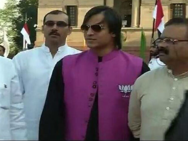 Vivek Oberoi At Narendra Modi's Swearing In Ceremony