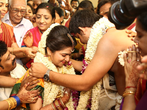 DD Ties The Knot