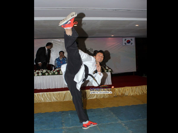 Agile Tiger Shroff