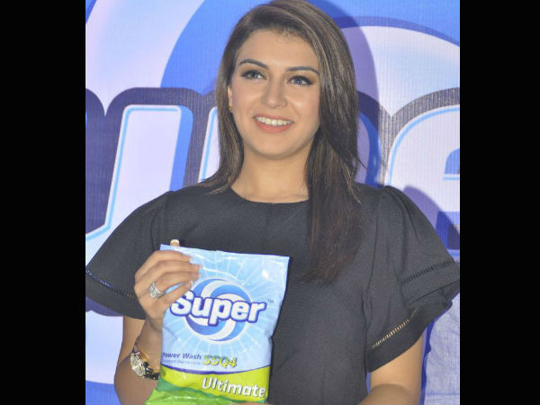 Hansika Motwani Promoting The Detergent Powder