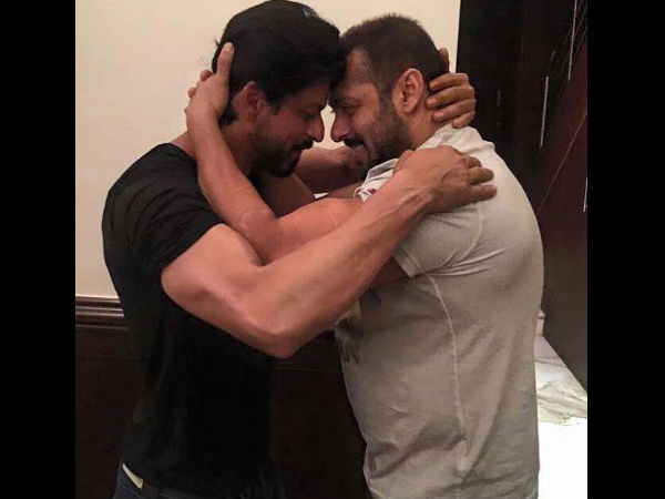 SRK Gets Birthday Hug From Salman 